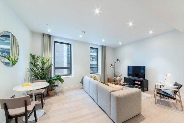 Studio To Rent In Water Street, London, E14