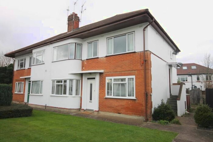 3 Bedroom Maisonette To Rent In Fulwood Gardens, Twickenham, Middlesex, TW1