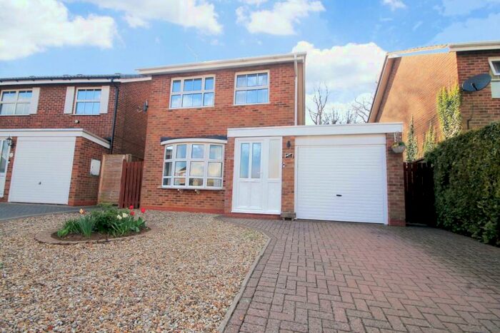 3 Bedroom Detached House For Sale In Broadlands, Brixworth, Northampton, NN6