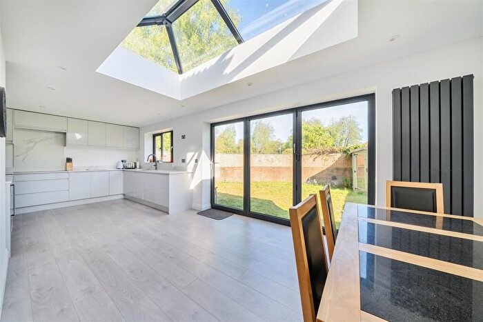 4 Bedroom Detached House For Sale In Bere Regis, Wareham, BH20
