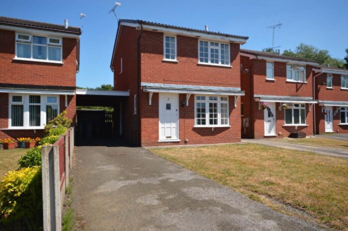 3 Bedroom Detached House To Rent In Padstow Close, Coppenhall, Crewe, CW1