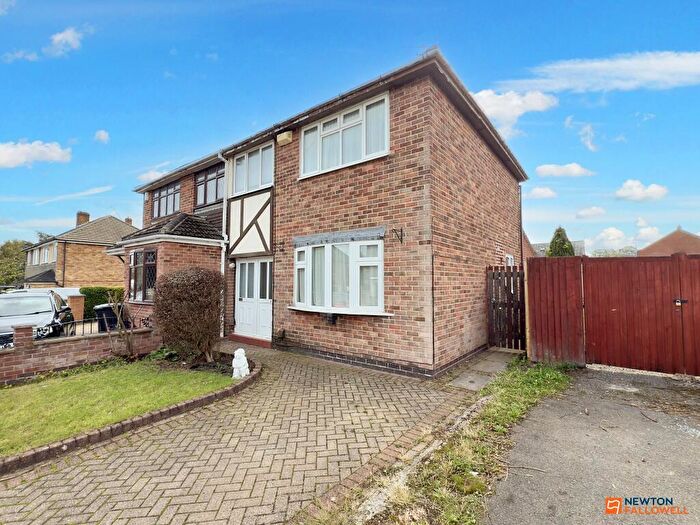 3 Bedroom Semi-Detached House For Sale In Hensons Lane, Thringstone, LE67