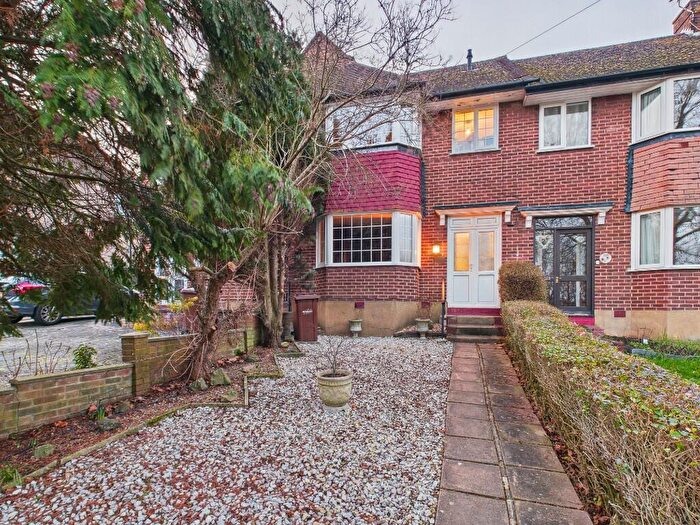 3 Bedroom Terraced House For Sale In Maidstone Road, Rochester, Kent, ME1