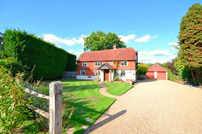 3 Bedroom Detached House For Sale In East Grinstead, West Sussex, RH19
