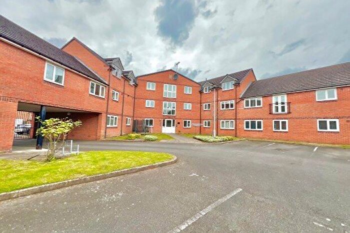 2 Bedroom Flat To Rent In Woodcroft Court, Walsall, WS3