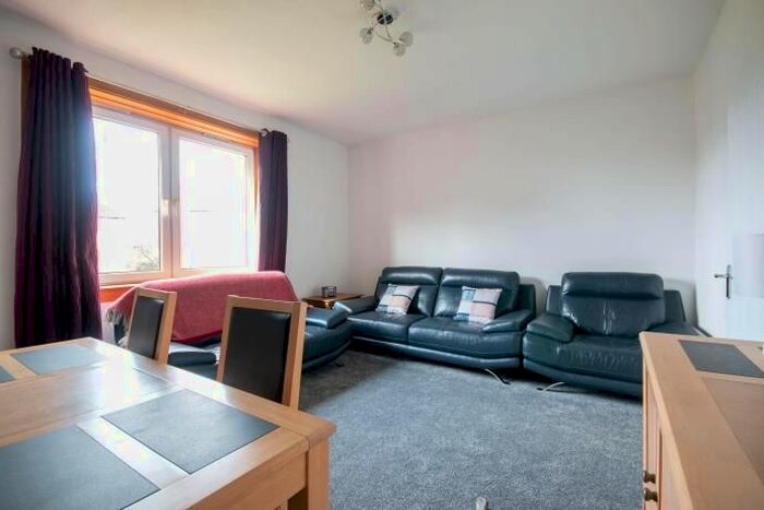 2 Bedroom Flat To Rent In Northfield Broadway, Edinburgh, EH8