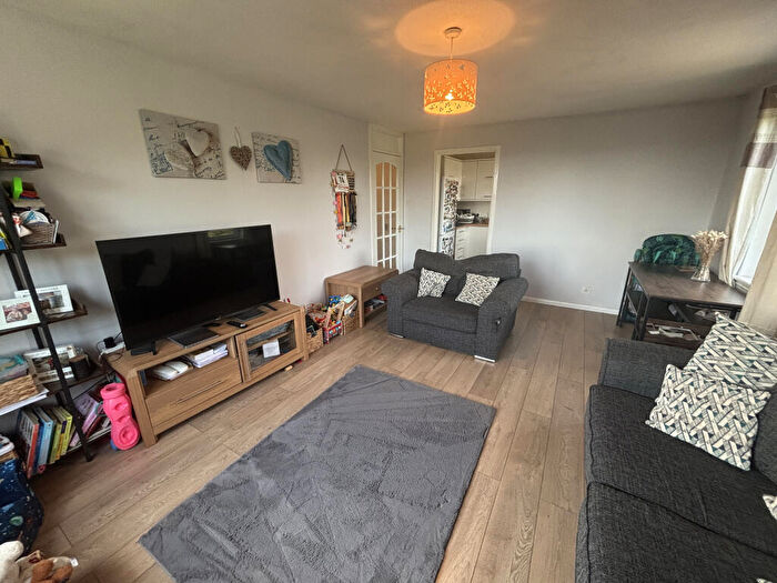 2 Bedroom Flat For Sale In Justice Port, Aberdeen, Aberdeenshire, AB24