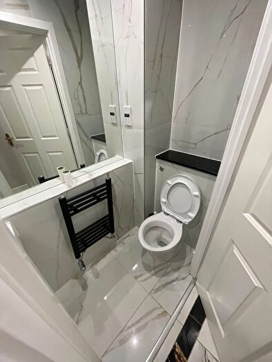 4 Bedroom End Terrace House To Rent In Bailey Close, London, SE28