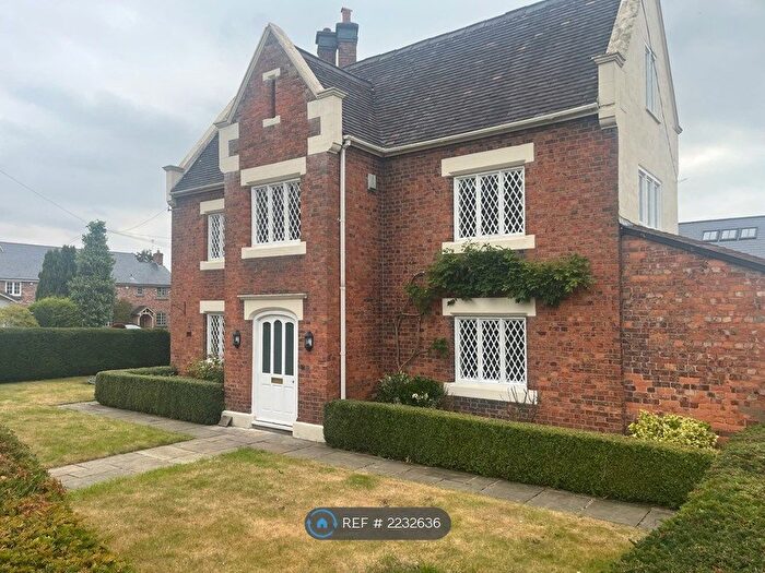 4 Bedroom Semi-Detached House To Rent In Elm Tree Court, Cheshire, CW6