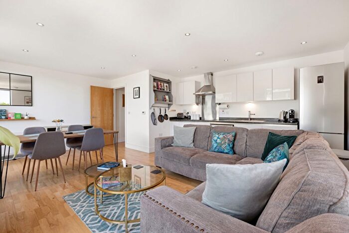 2 Bedroom Flat For Sale In Bruce Court, Underhill Gardens, Ealing, London, W5