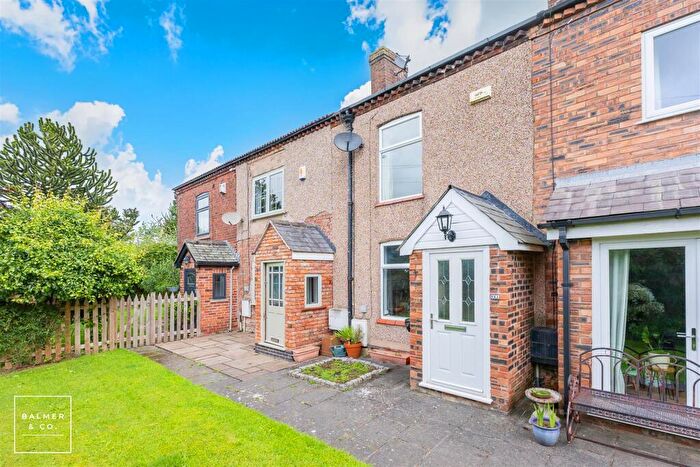 2 Bedroom Terraced House For Sale In Lower Green Lane, Astley, M29