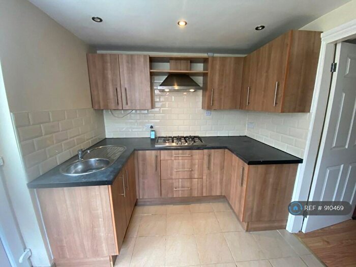 3 Bedroom Semi-Detached House To Rent In Fox Green Crescent, Birmingham, B27