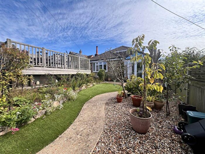 2 Bedroom Detached Bungalow For Sale In Gaggerhill Lane, Brighstone, Newport, PO30
