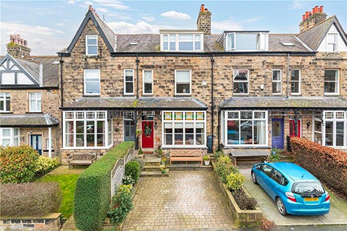 4 Bedroom Terraced House For Sale In Alexandra Crescent, Ilkley, LS29