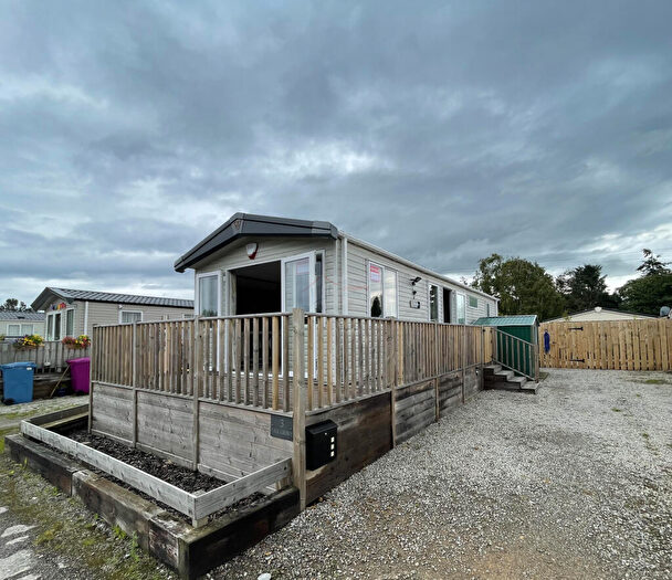 2 Bedroom Park Home For Sale In Oak Grove, Riverview Country Park, Mundole, Forres, Moray, IV36