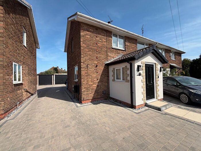 3 Bedroom Semi-Detached House To Rent In Greenway, Retford, DN22