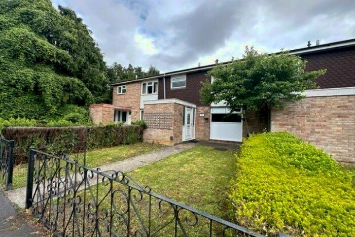 3 Bedroom Property To Rent In Meads Close, Milton Keynes, MK13