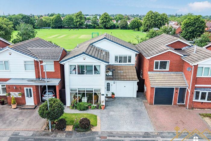 4 Bedroom Detached House For Sale In Grove Park, Burbage, LE10