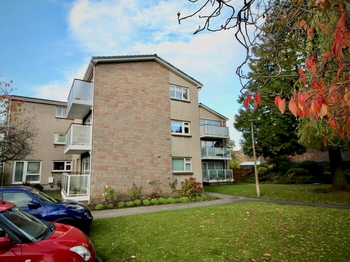 3 Bedroom Flat To Rent In East Trinity Road, Trinity, Edinburgh, EH5