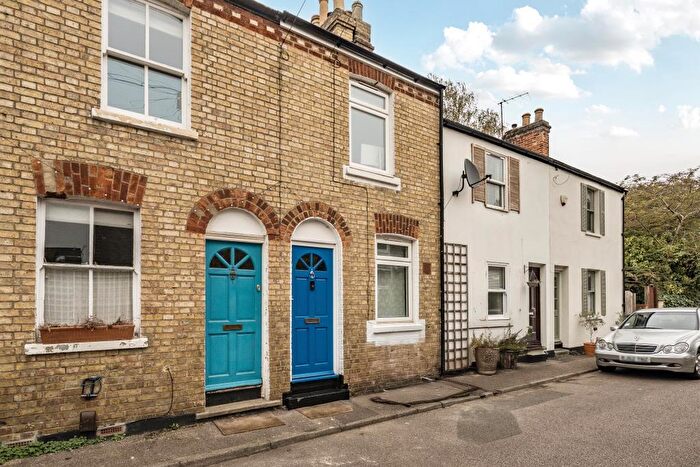 3 Bedroom Terraced House For Sale In School Place, Oxford, OX1