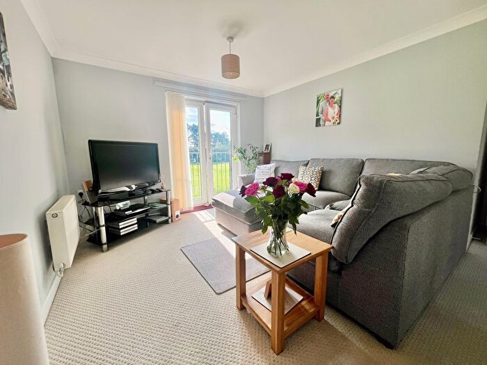2 Bedroom Flat For Sale In Tovey Crescent, Plymouth, PL5