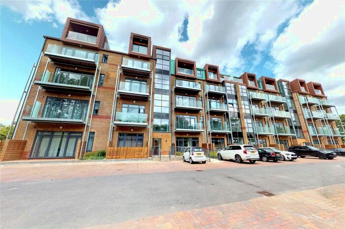 1 Bedroom Flat To Rent In Jessop Court, Uxbridge, UB8