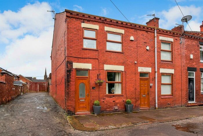3 Bedroom End Of Terrace House To Rent In Alma Street, Tyldesley, Manchester, M29