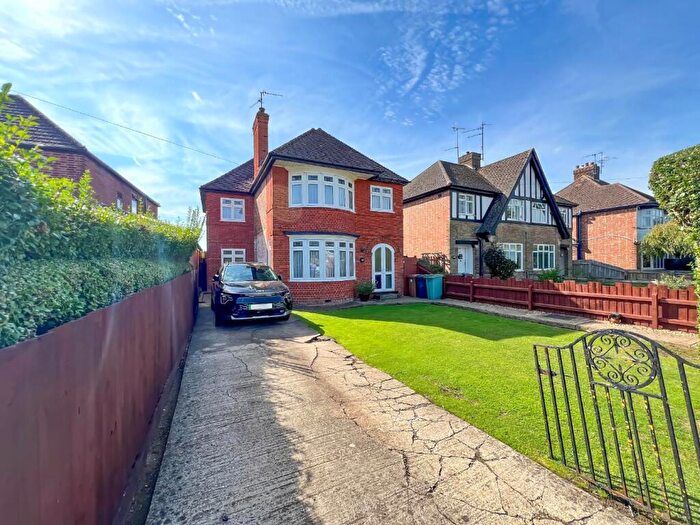 5 Bedroom Detached House For Sale In Newark Avenue, Peterborough, PE1