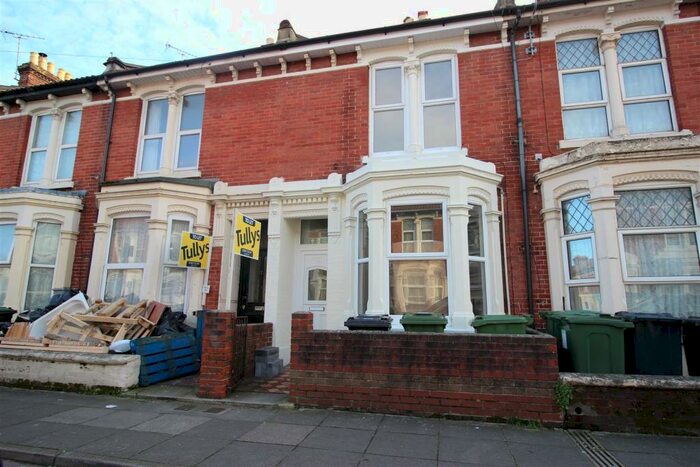 5 Bedroom Private Hall To Rent In Manners Road, Southsea, Hampshire, PO4