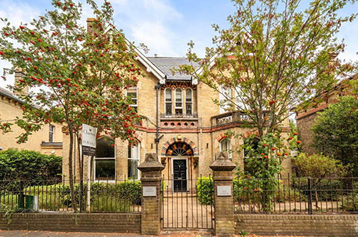 2 Bedroom Maisonette For Sale In The Avenue, Southampton, Hampshire, SO17