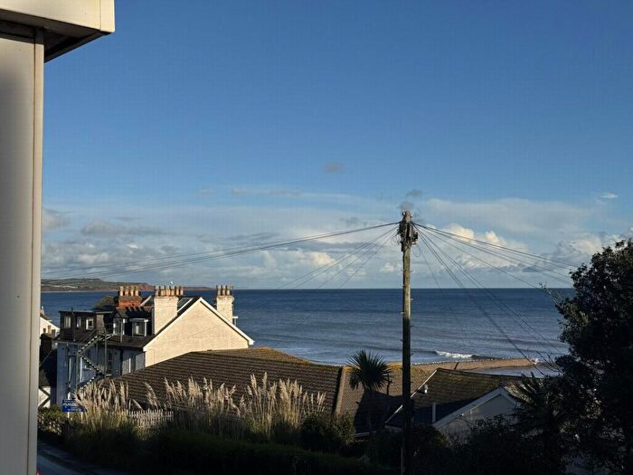 2 Bedroom Flat For Sale In West Cliff, Teignmouth Hill, EX7