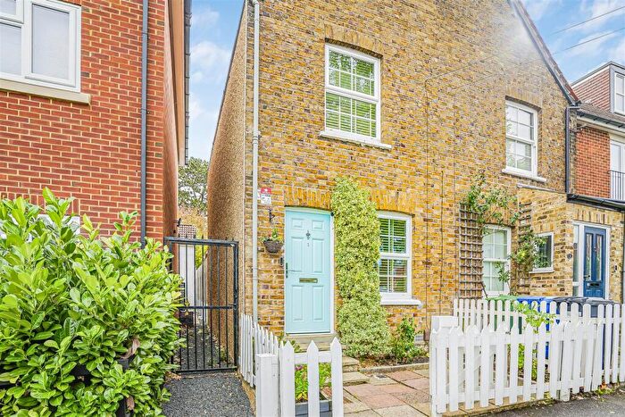 2 Bedroom Semi-Detached House For Sale In Park Corner, Windsor, SL4