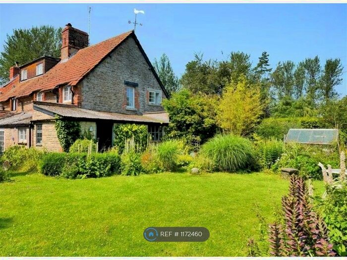 3 Bedroom Semi-Detached House To Rent In Spirthill, Spirthill, SN11