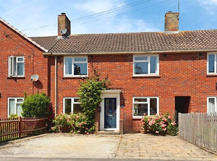 3 Bedroom Terraced House For Sale In Sullington Mead, Broadbridge Heath, RH12