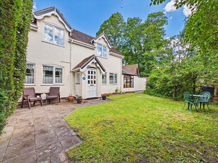 3 Bedroom Semi-Detached House For Sale In Kidderminster Road, Bewdley, Worcestershire, DY12