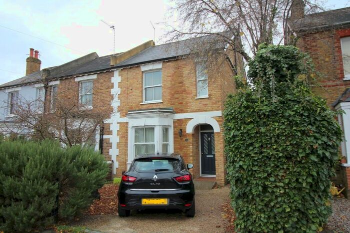 5 Bedroom End Of Terrace House To Rent In Egham, Surrey, TW20