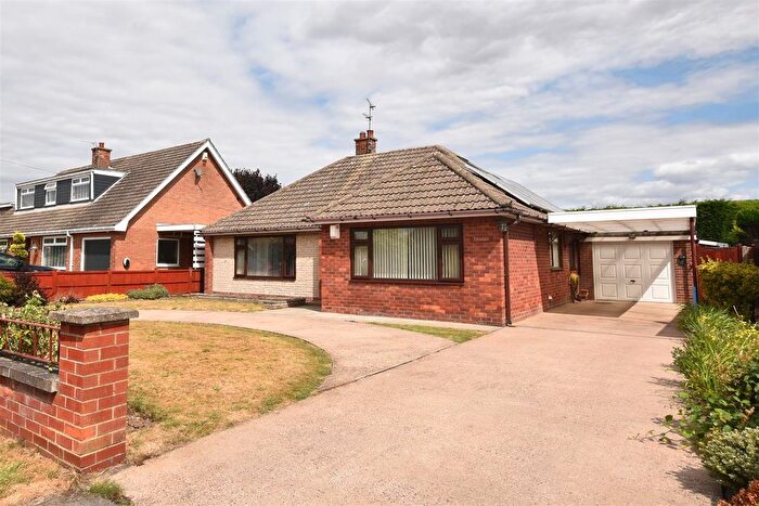 3 Bedroom Detached Bungalow For Sale In Garth Lane, Hook, Goole, DN14