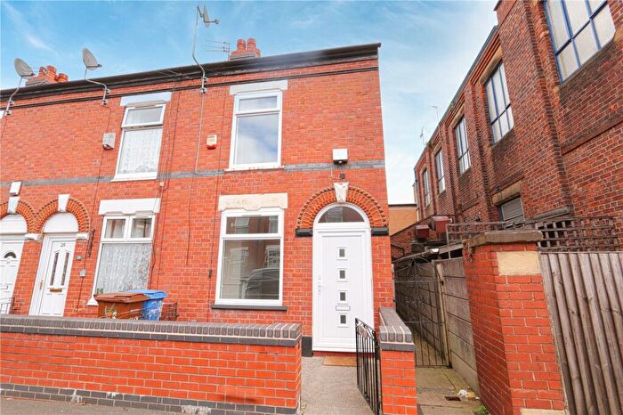 2 Bedroom End Of Terrace House To Rent In St. Matthews Road, Stockport, Greater Manchester, SK3
