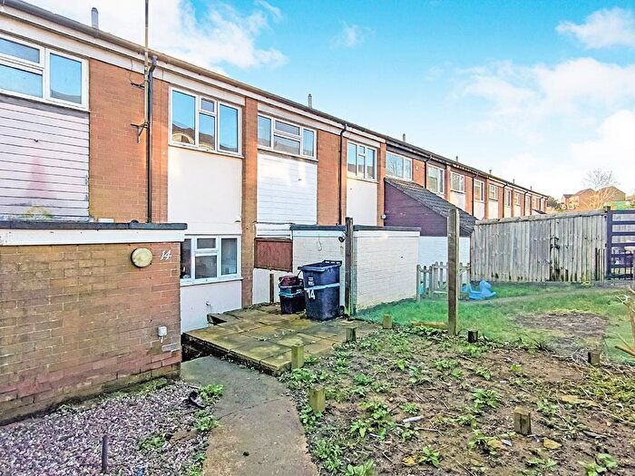3 Bedroom Terraced House For Sale In Wentworth Road, Yeovil, BA21