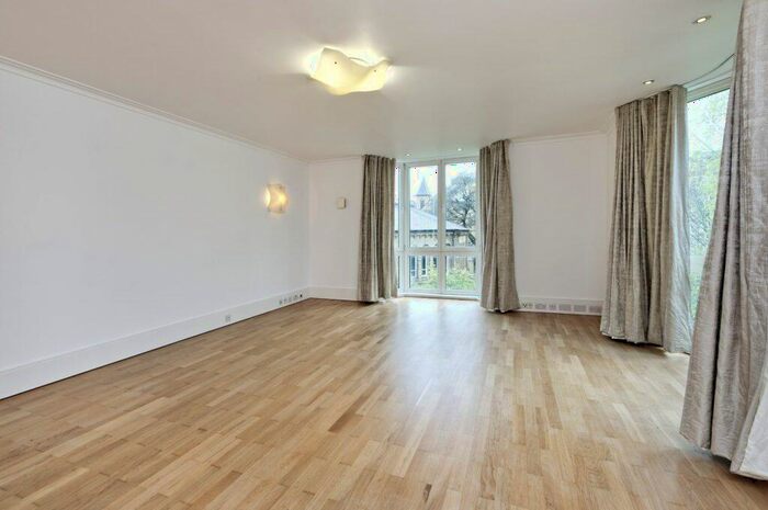 3 Bedroom Apartment To Rent In Blore House, Kings Chelsea, Coleridge Gardens, London, SW10