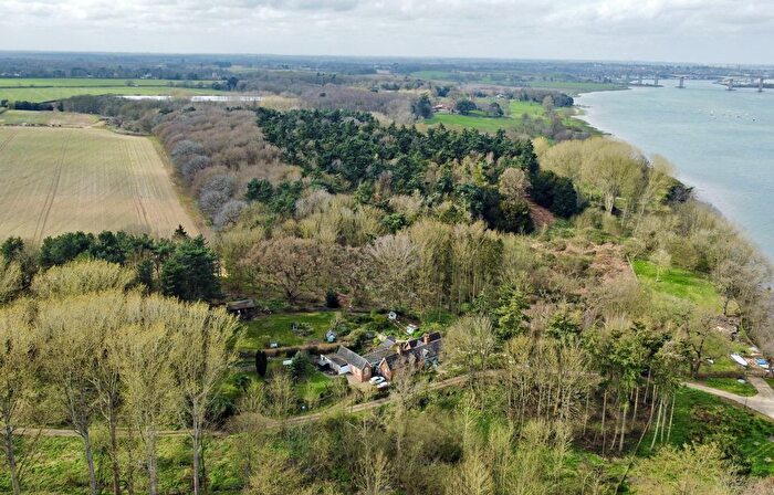 3 Bedroom Semi-Detached House For Sale In Mannings Lane, Woolverstone, Ipswich, IP9