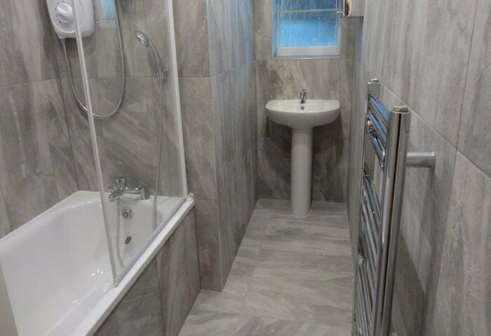 2 Bedroom Flat To Rent In Woodstock Court, London, SE12