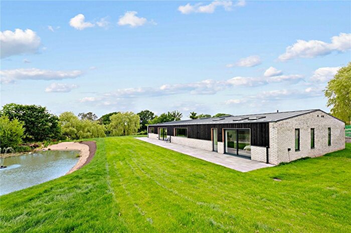 4 Bedroom Bungalow For Sale In Orchard Farm, Outwood, Redhill, Surrey, RH1