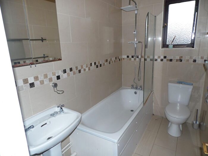 1 Bedroom Flat For Sale In Brownhill Road, London, SE6