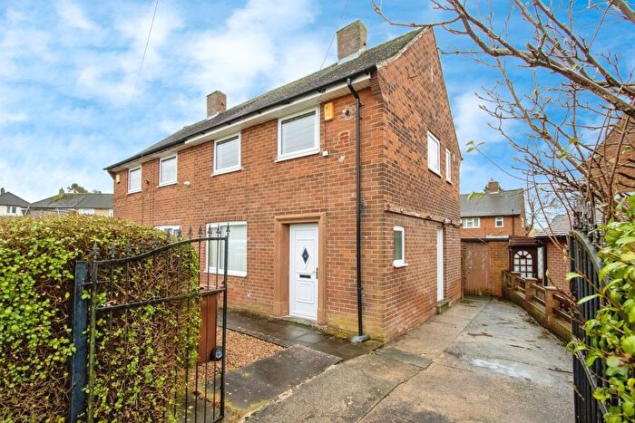 2 Bedroom Semi Detached House For Sale In North Parkway, Leeds, LS14