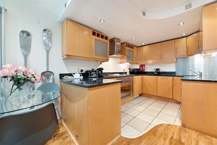 1 Bedroom Flat For Sale In Millharbour, Canary Wharf, E14