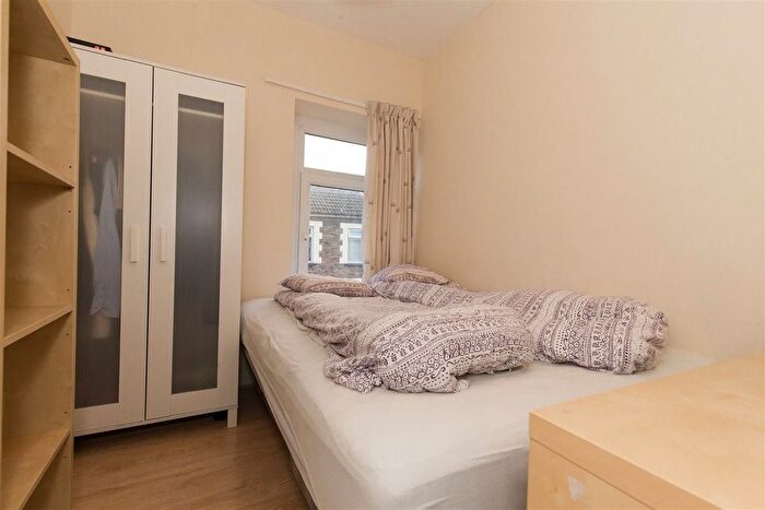 1 Bedroom Semi-Detached House To Rent In Queen Street Treforest, Pontypridd, CF37