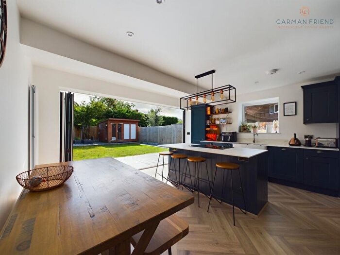 3 Bedroom Semi Detached House For Sale In Reeves Road, Great Boughton, CH3