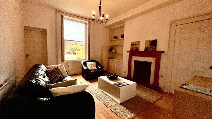 2 Bedroom Flat To Rent In Victoria Square, Jesmond, Newcastle Upon Tyne, NE2