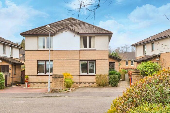 3 Bedroom Flat To Rent In Kilmardinny Gate, Bearsden, East Dunbartonshire, G61
